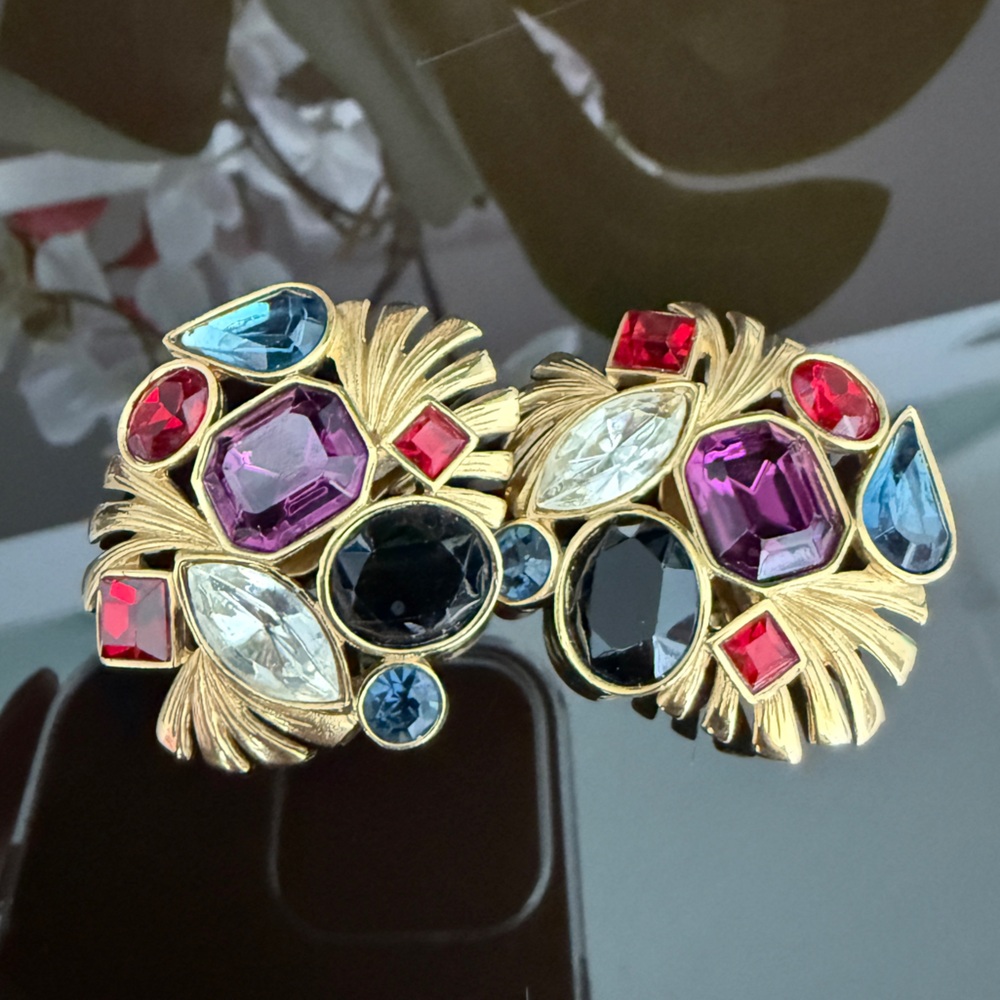 LOT 1836 18K gold plated Givenchy vintage color stones clip on earrings - Picture 10 of 10